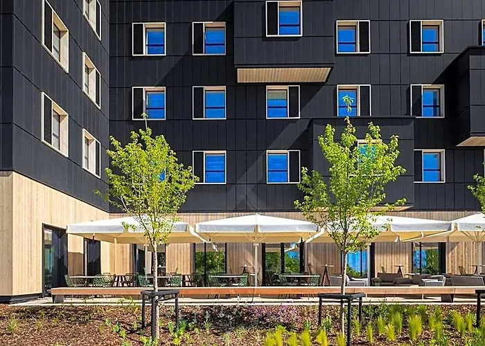 Voco Zeal Exeter Science Park By Ihg